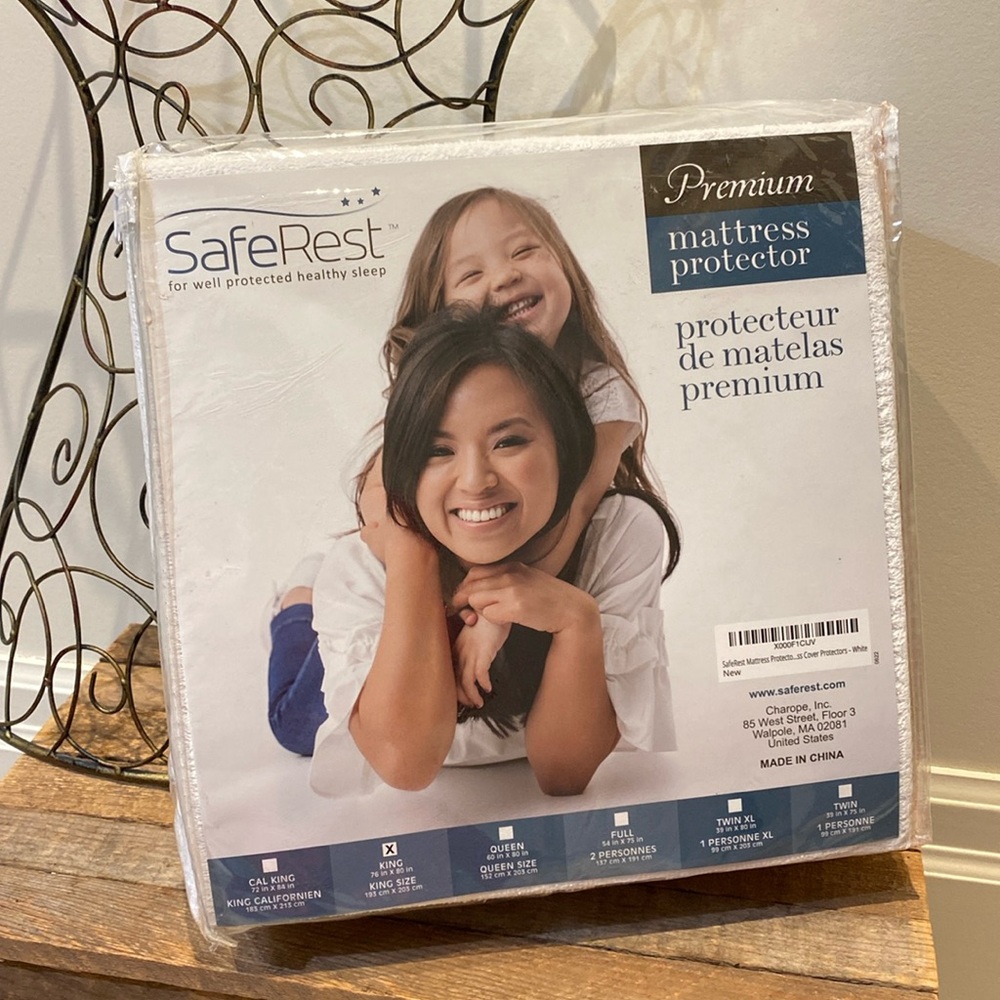SafeRest Premium Mattress Protector